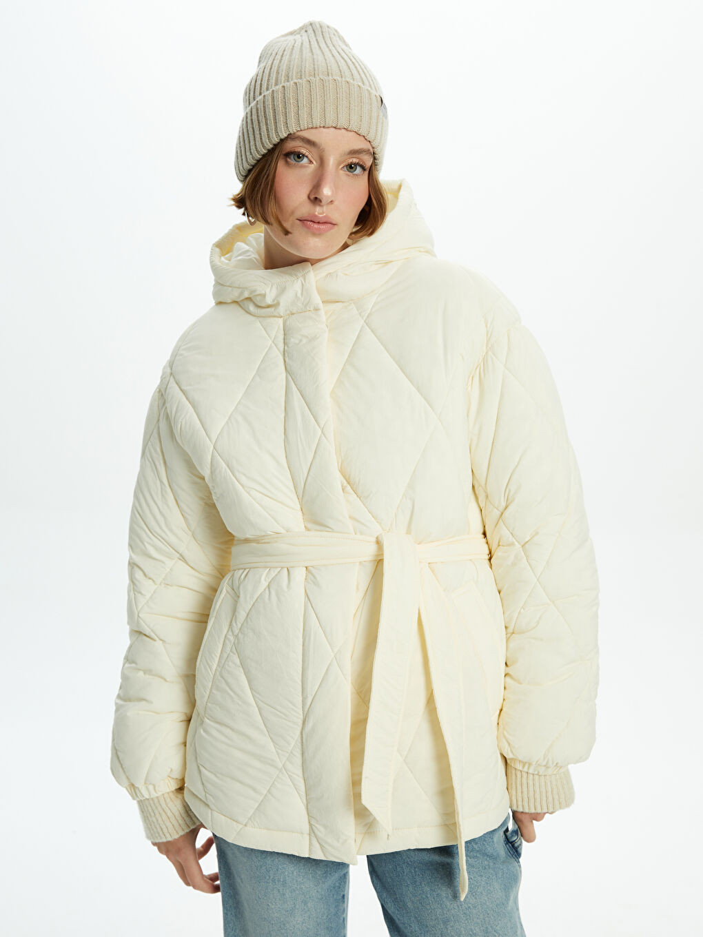 LCW Vision Gesteppter Damen Steppmantel mit Kapuze -W30609Z8-FES