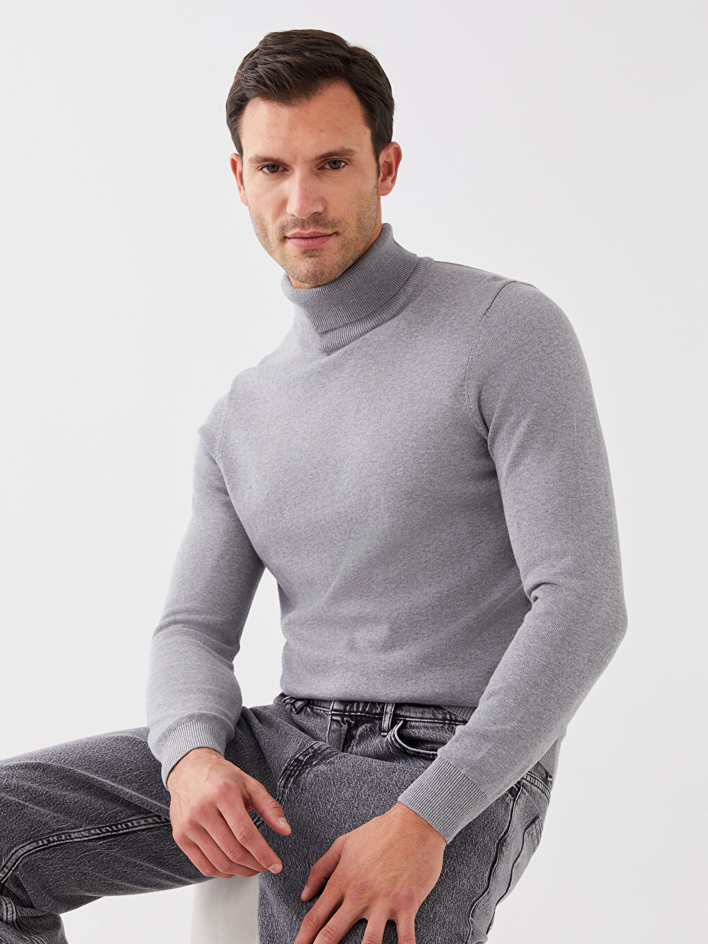 LCWAIKIKI Classic Turtleneck Long Sleeve Men's Knitwear Sweater -W30647Z8-DUX