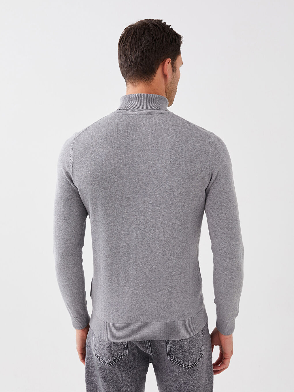 LCWAIKIKI Classic Turtleneck Long Sleeve Men's Knitwear Sweater -W30647Z8-DUX