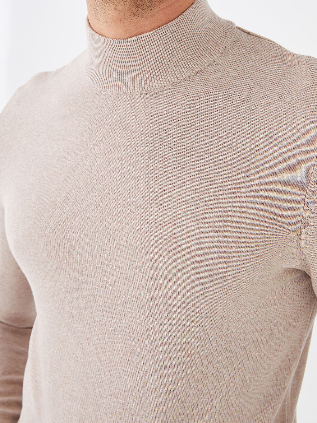 LCWAIKIKI Classic Half Turtleneck Long Sleeve Men's Knitwear Sweater -W30648Z8-E0B