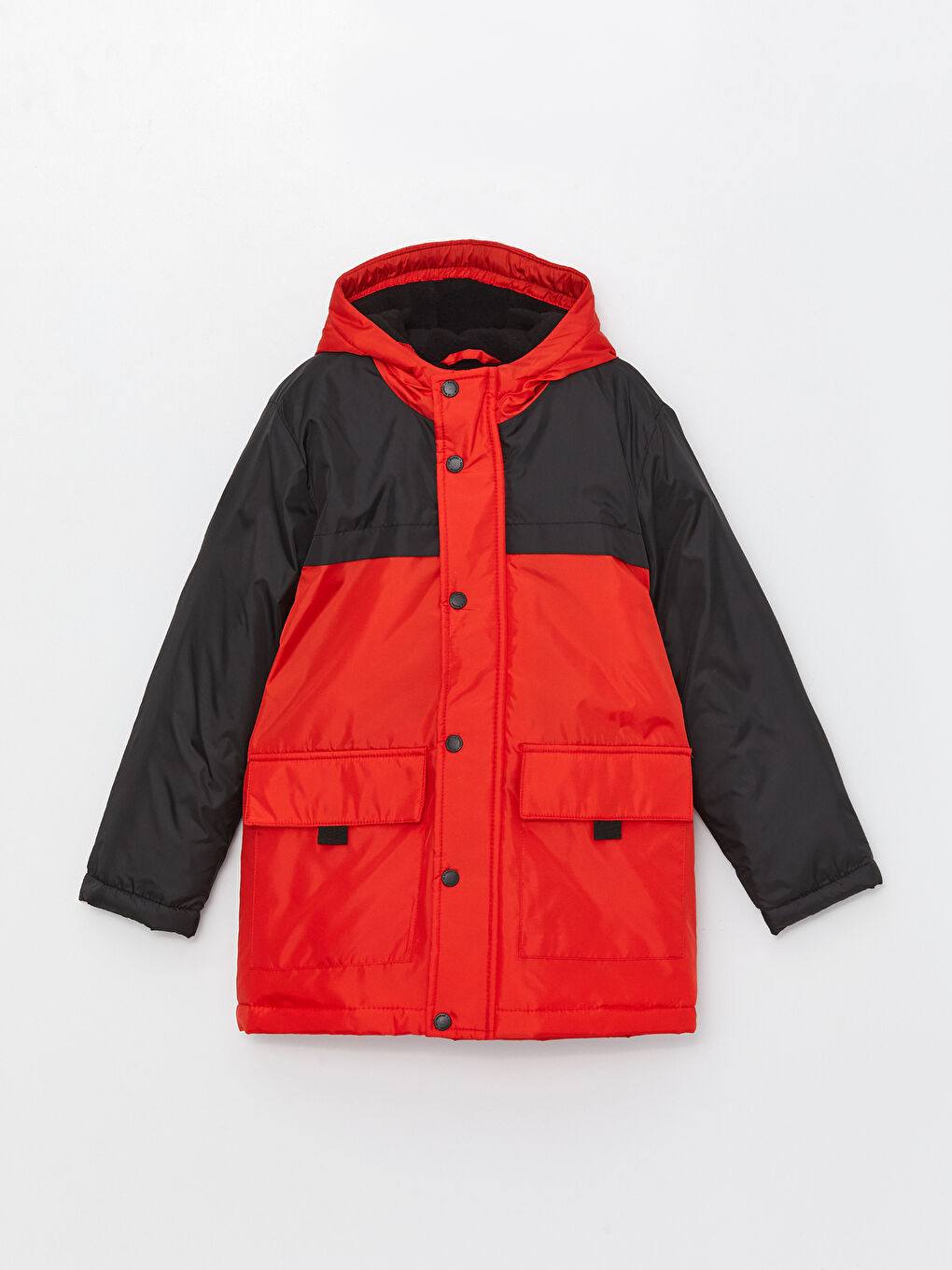 Siyah Kapüşonlu Renk Bloklu Erkek Çocuk Mont