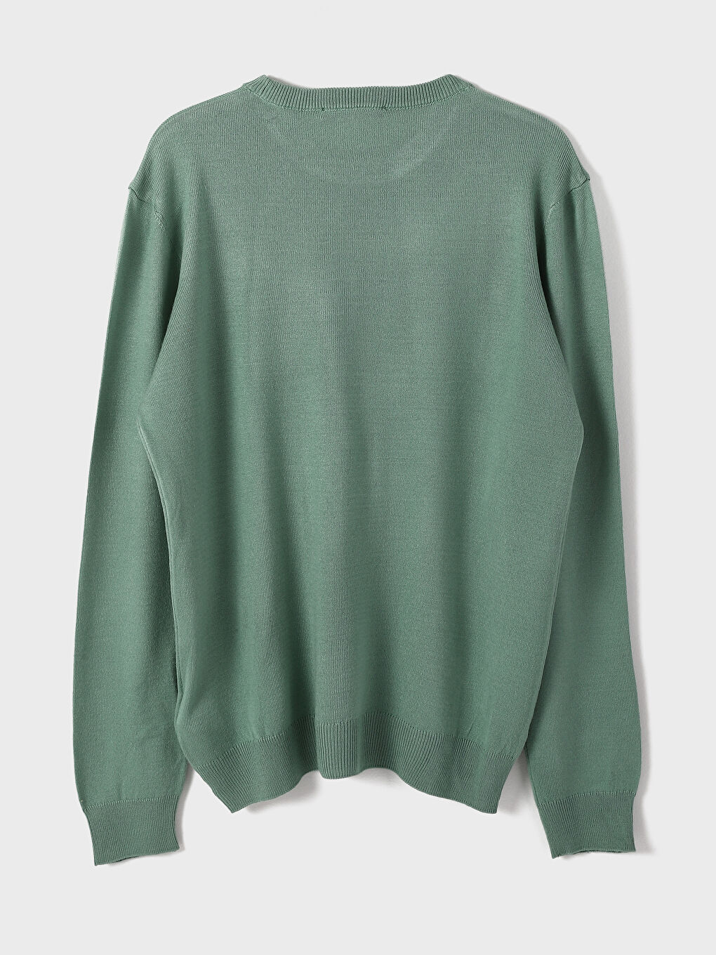 بلوفر تريكو كم طويل بياقة دائرية للرجال-1