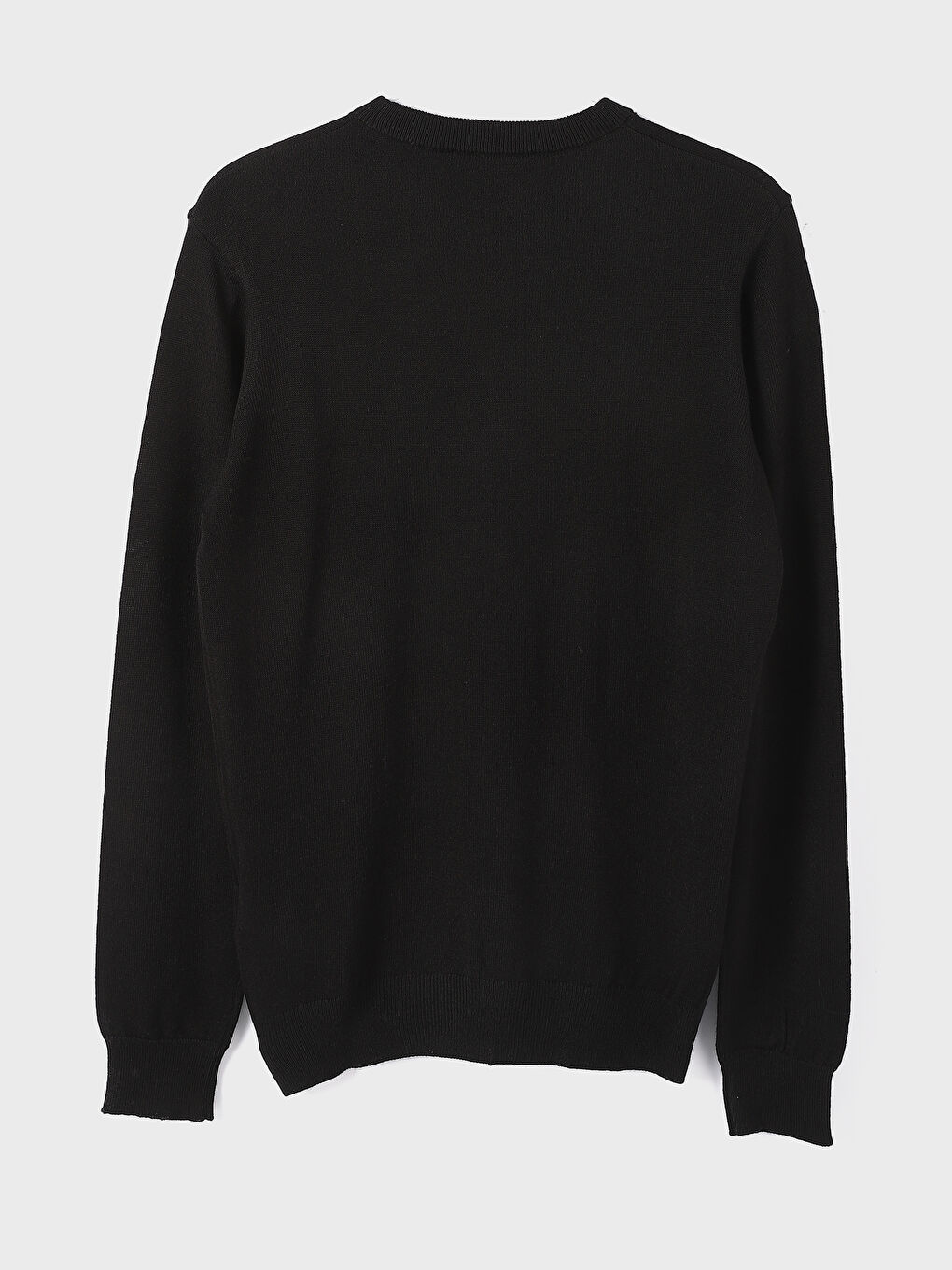 بلوفر تريكو كم طويل بياقة دائرية للرجال-1