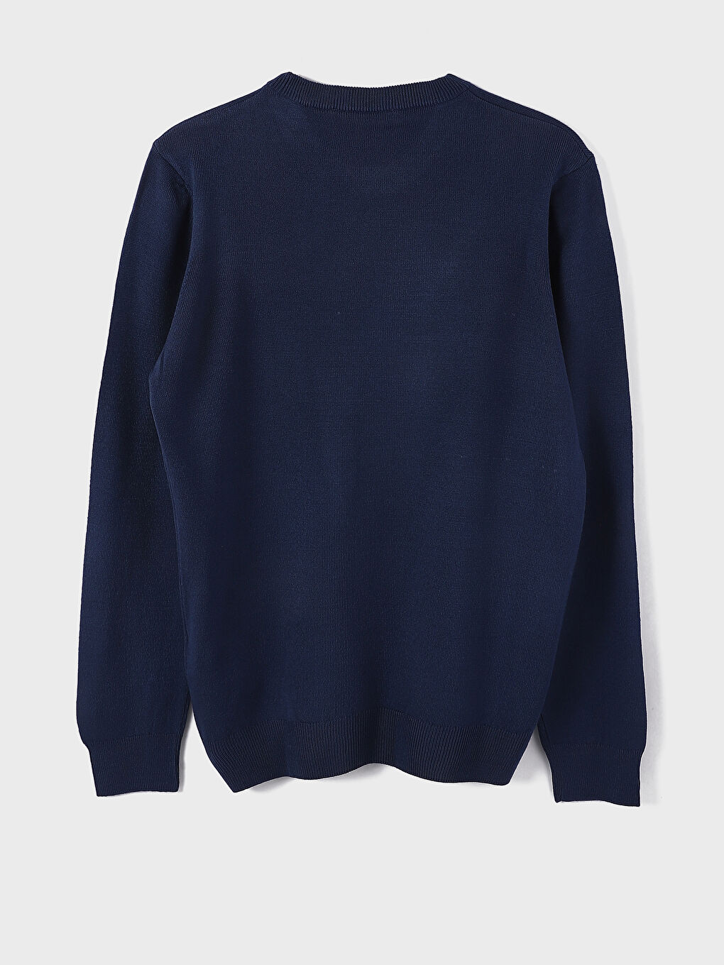 بلوفر تريكو كم طويل بياقة دائرية للرجال-1