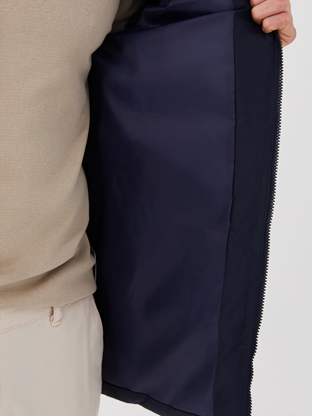 Standard Fit Funnel Neck Men's Puffer Coat-3