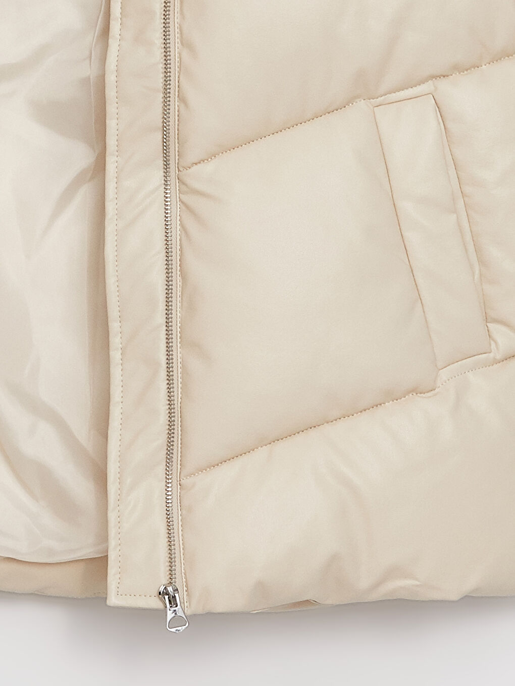 Bej Kapüşonlu Düz Deri Görünümlü Kadın Şişme Yelek-8