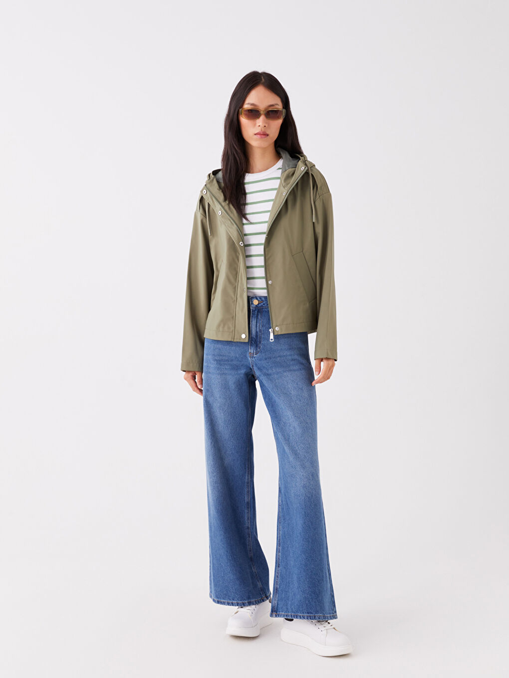 Haki Kapüşonlu Düz Oversize Kadın Yağmurluk-2