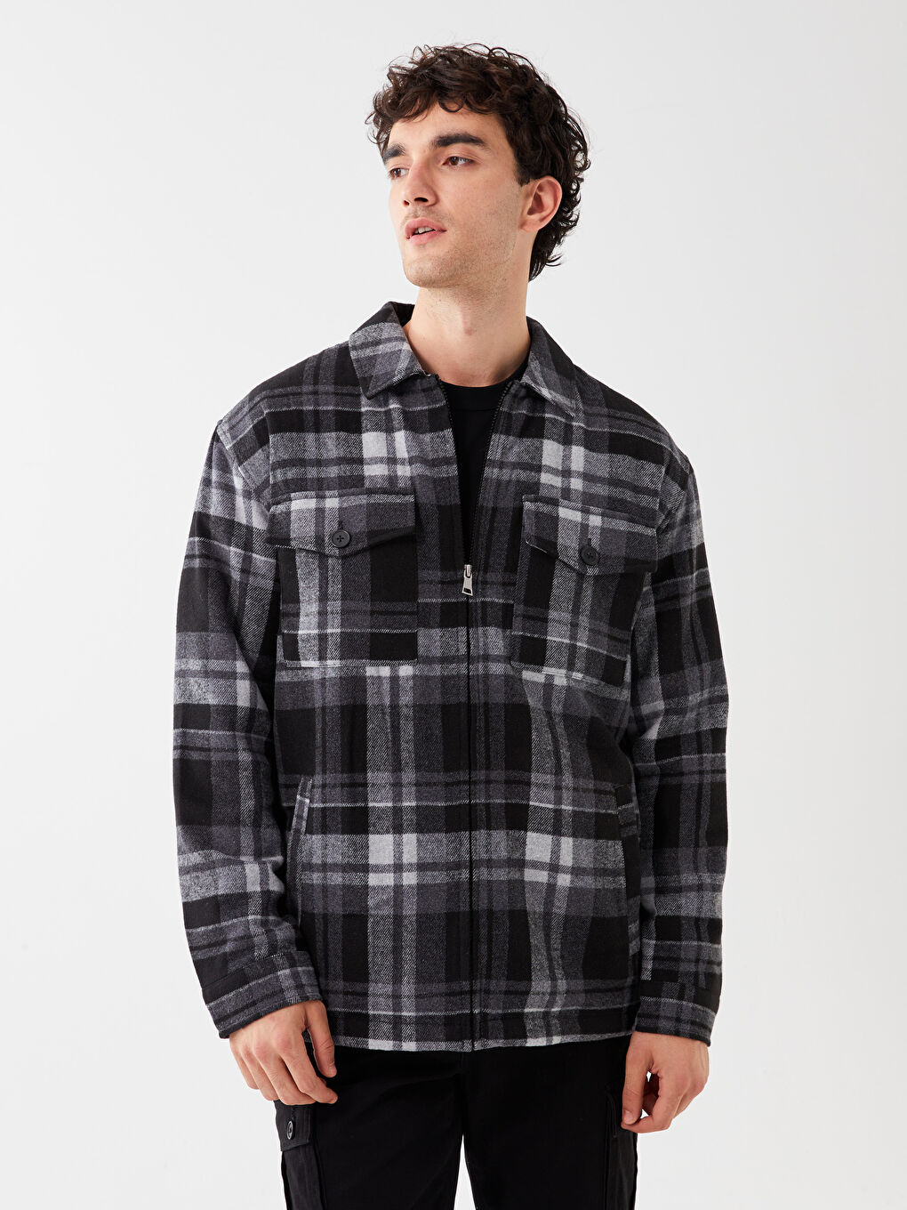 Siyah Rahat Kalıp Uzun Kollu Erkek Gömlek Ceket