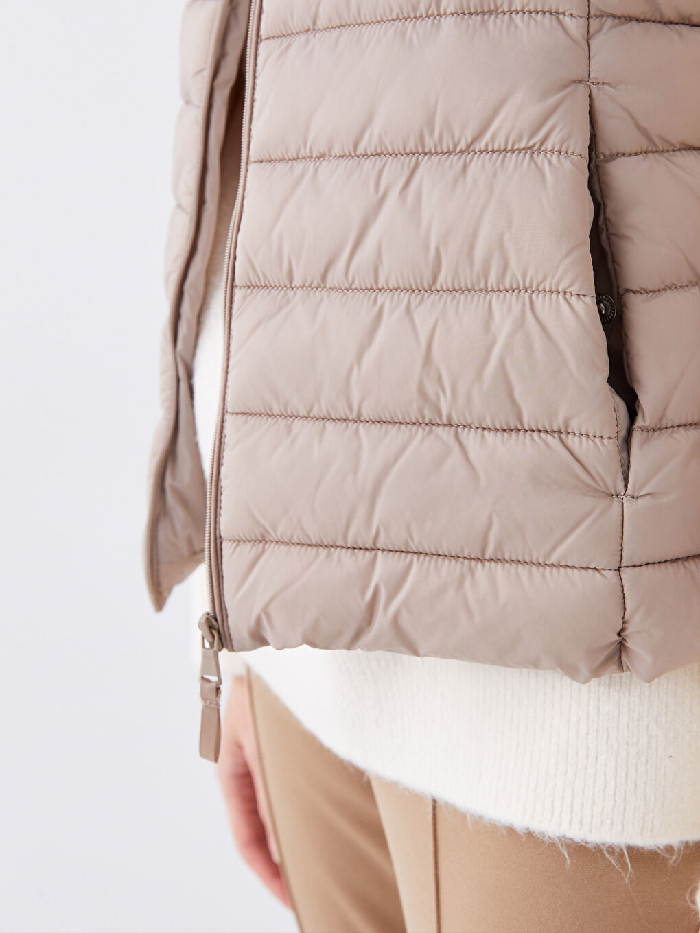 Kahverengi Kadın Dik Yaka Düz Şişme Yelek-4