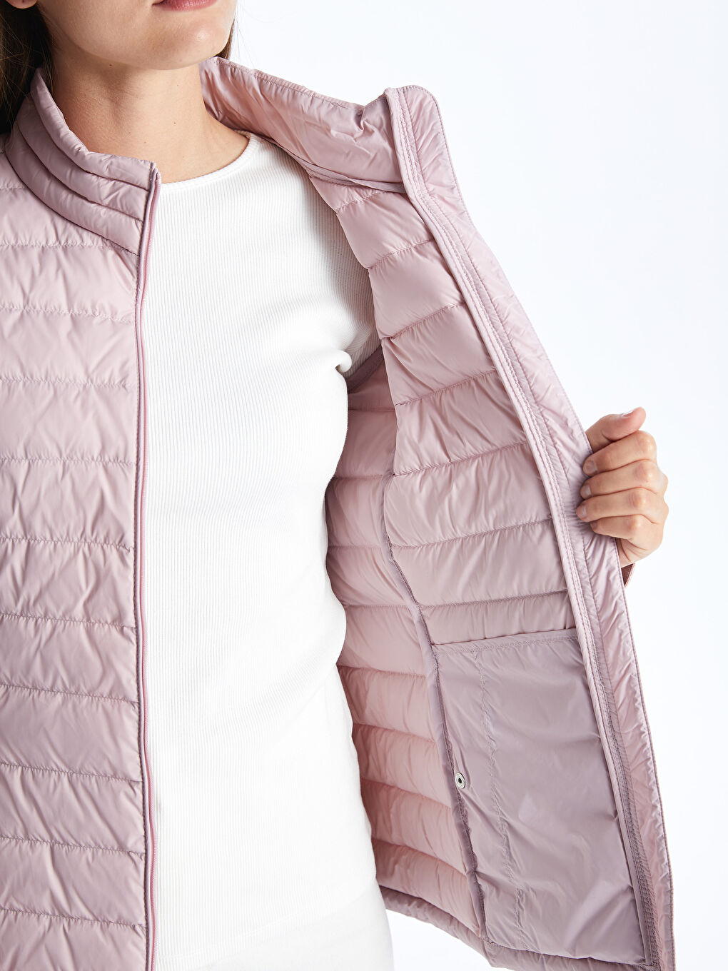 Geacă Matlasată cu Guler Tip Pâlnie pentru Femei-4