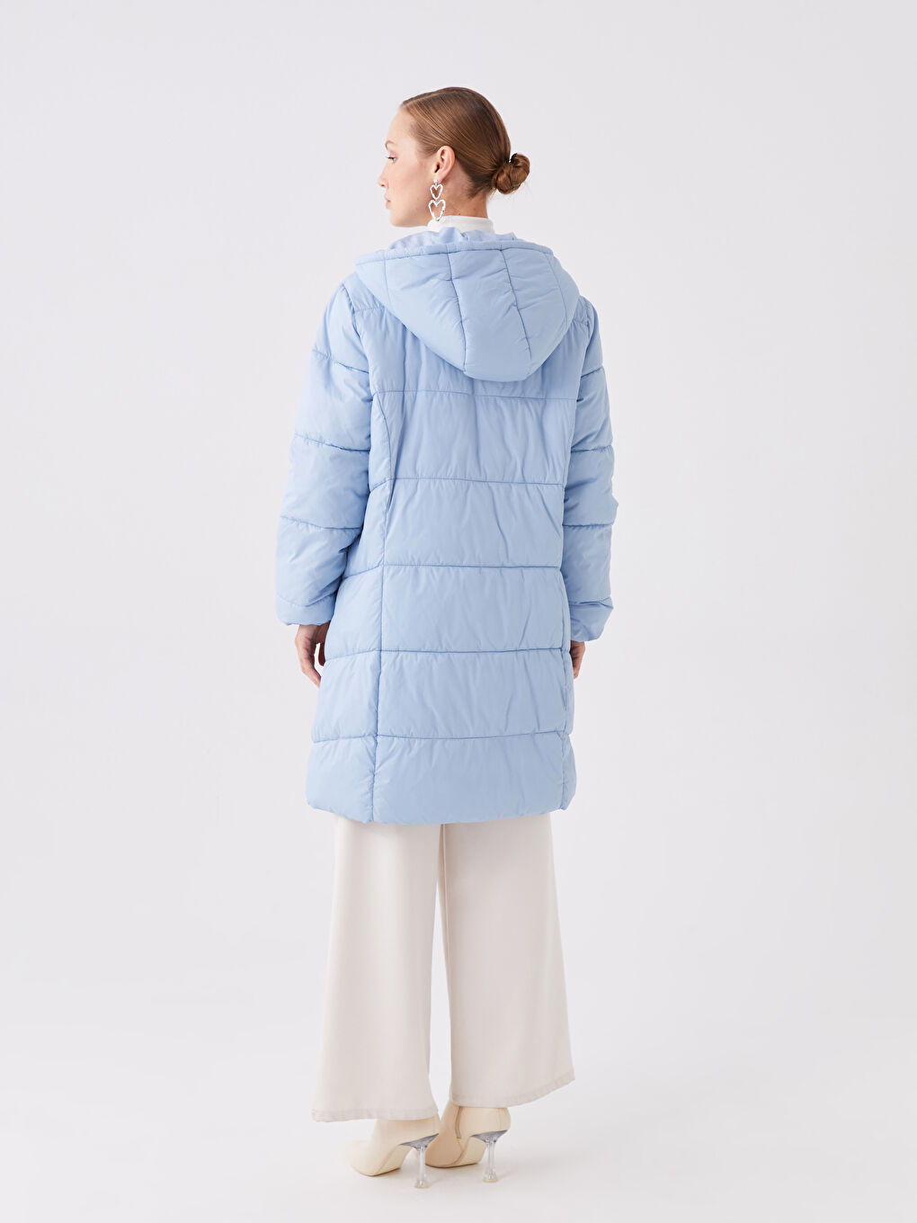 LCWAIKIKI Classic Women's Hooded Plain Puffer Coat -W30789Z8-FFH