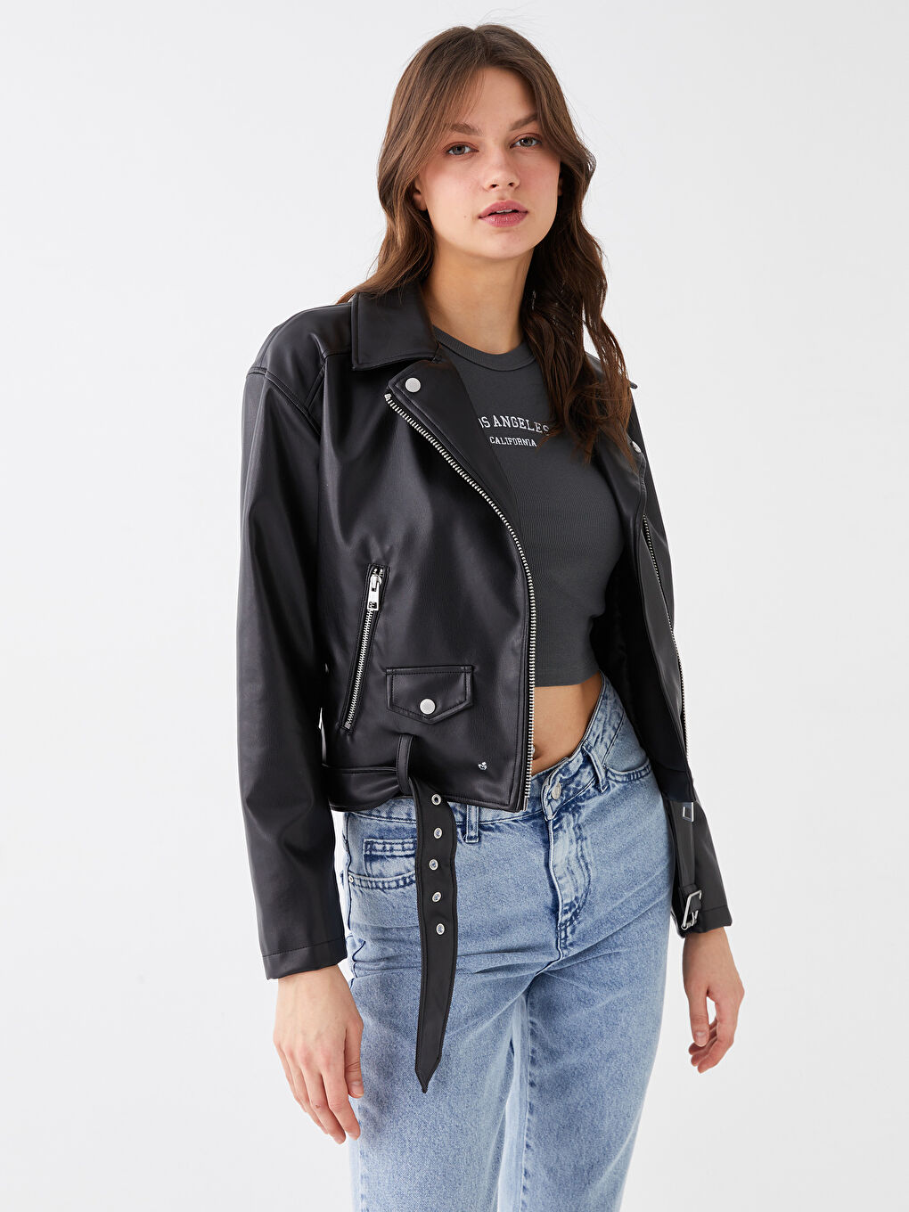 Siyah Kadın Biker Yaka Düz Deri Görünümlü Mont