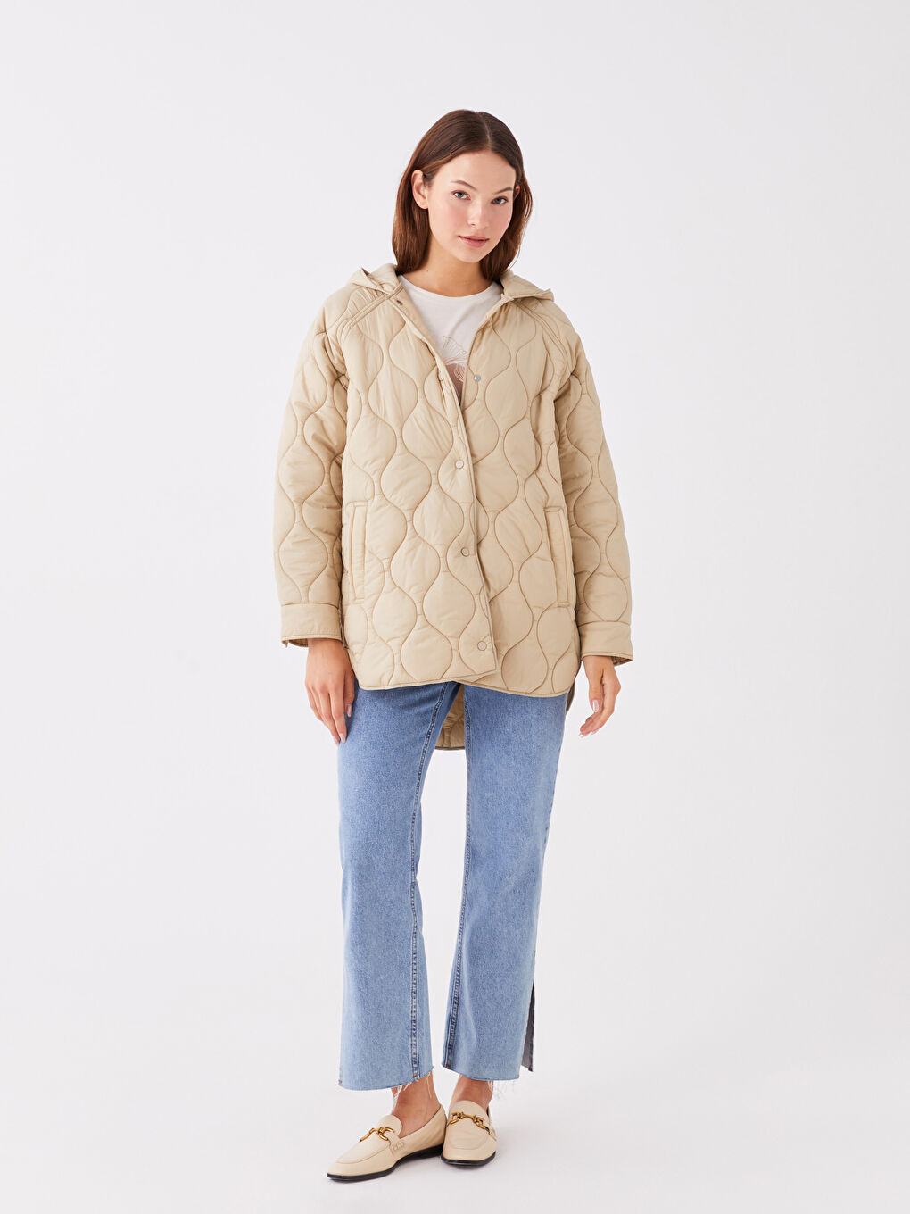 Bej Kapüşonlu Kendinden Desenli Kadın Şişme Mont-2