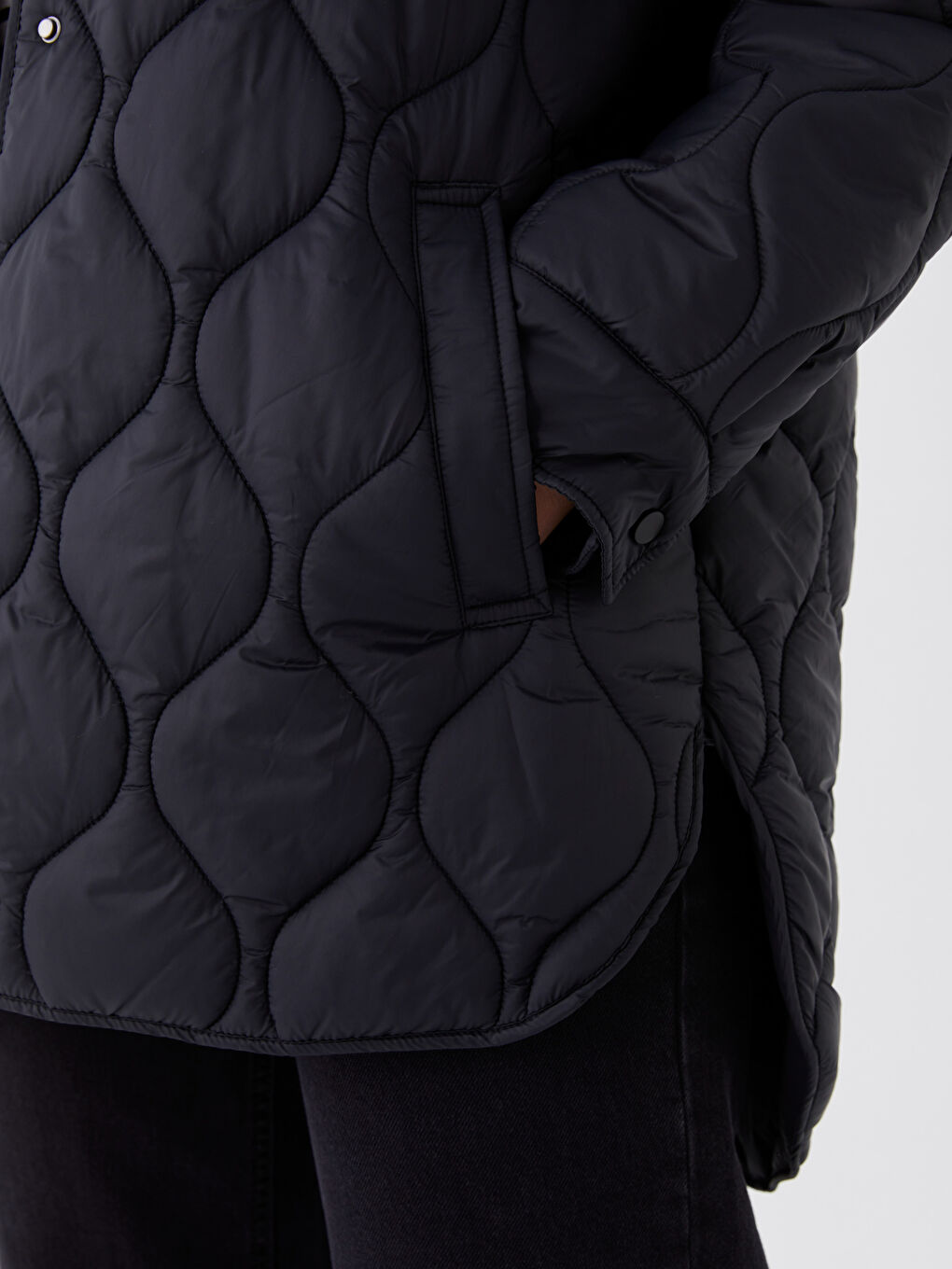 Geacă Matlasată pentru Femei cu Glugă, Model Propriu, Mânecă Lungă, Grosime Medie-3