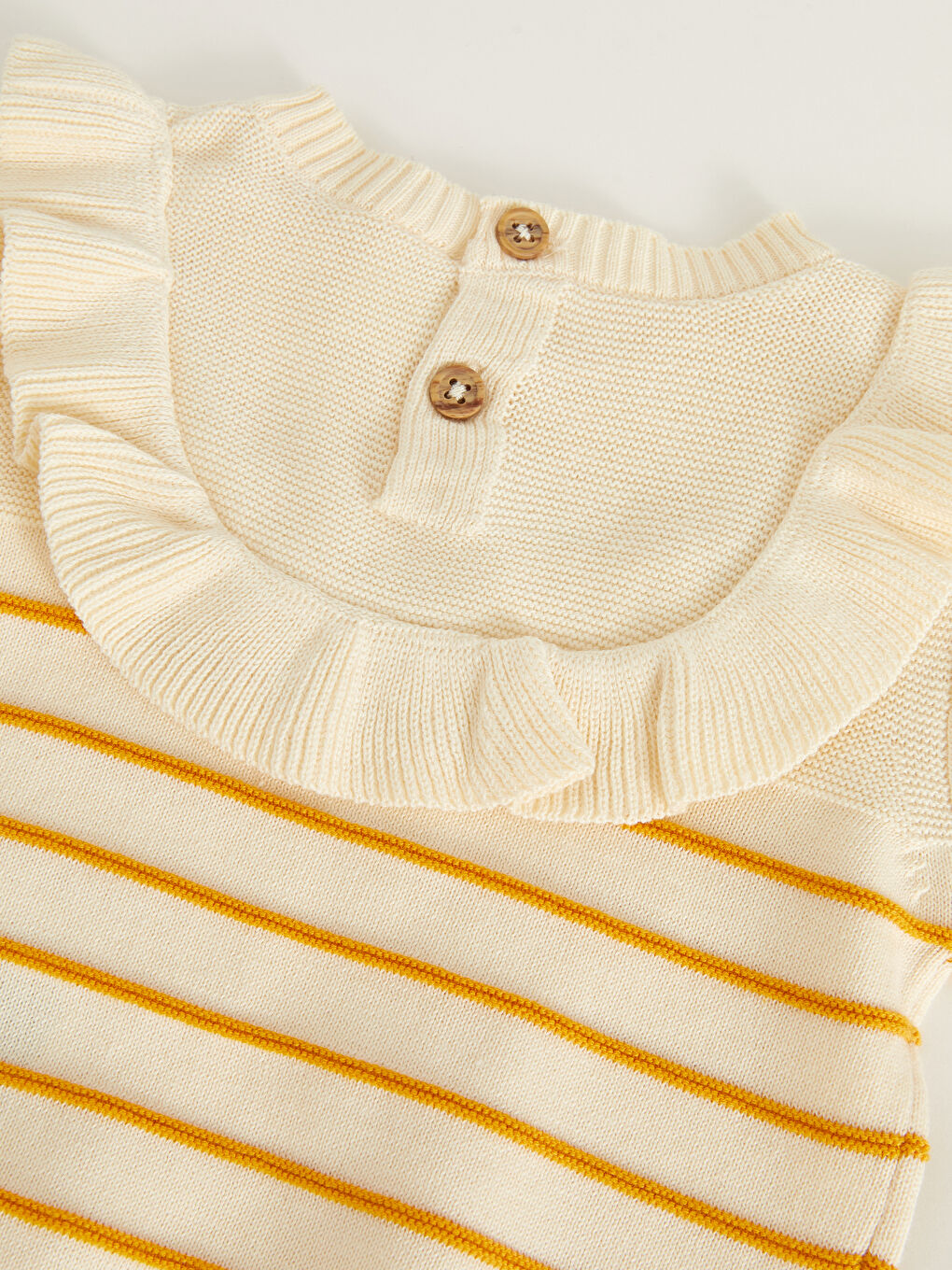 Ekru Bisiklet Yaka Kız Bebek Triko Kazak ve Pantolon 2'li Takım-3