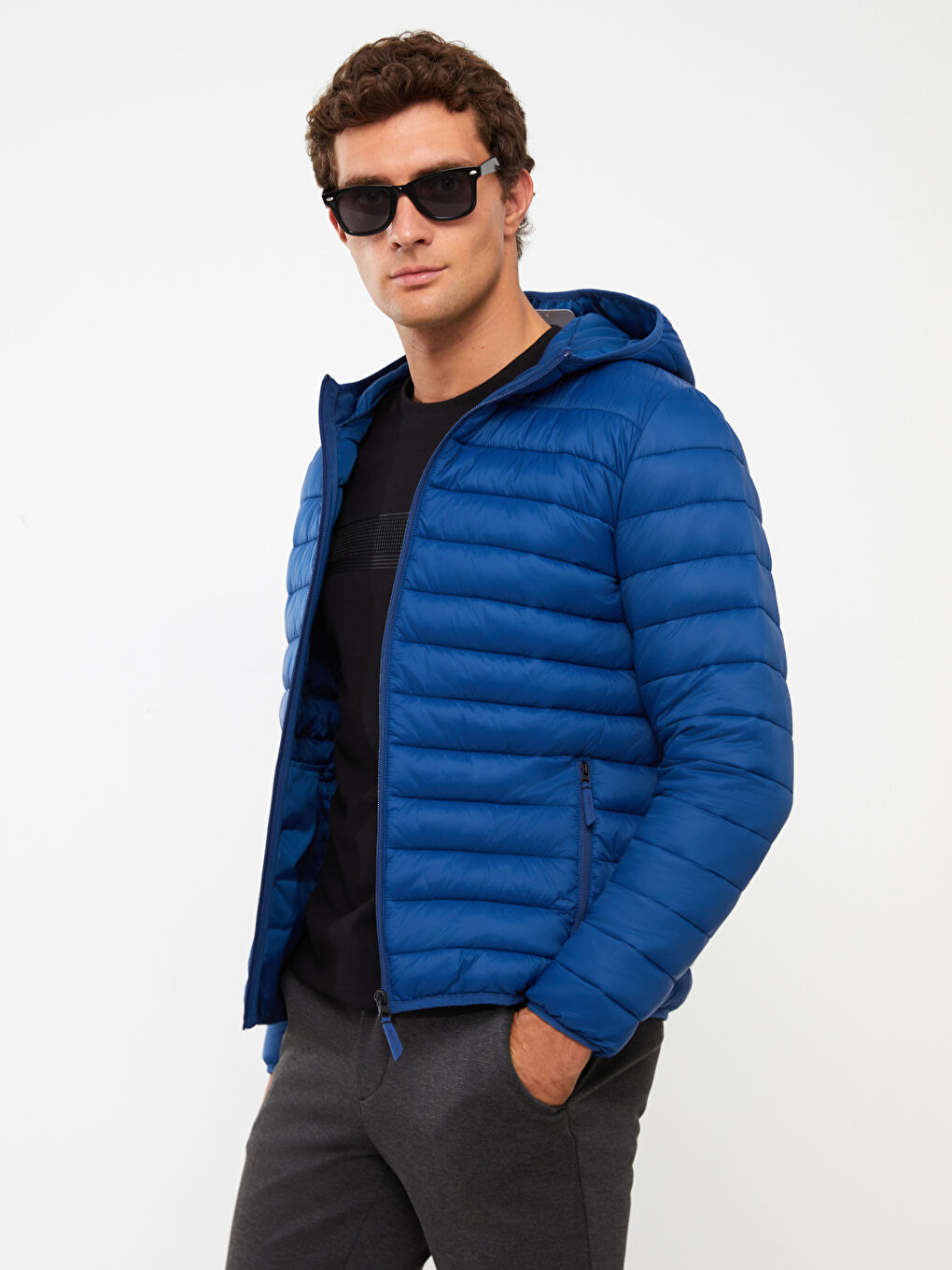 Lacivert Standart Kalıp Kapüşonlu Erkek Şişme Mont-1