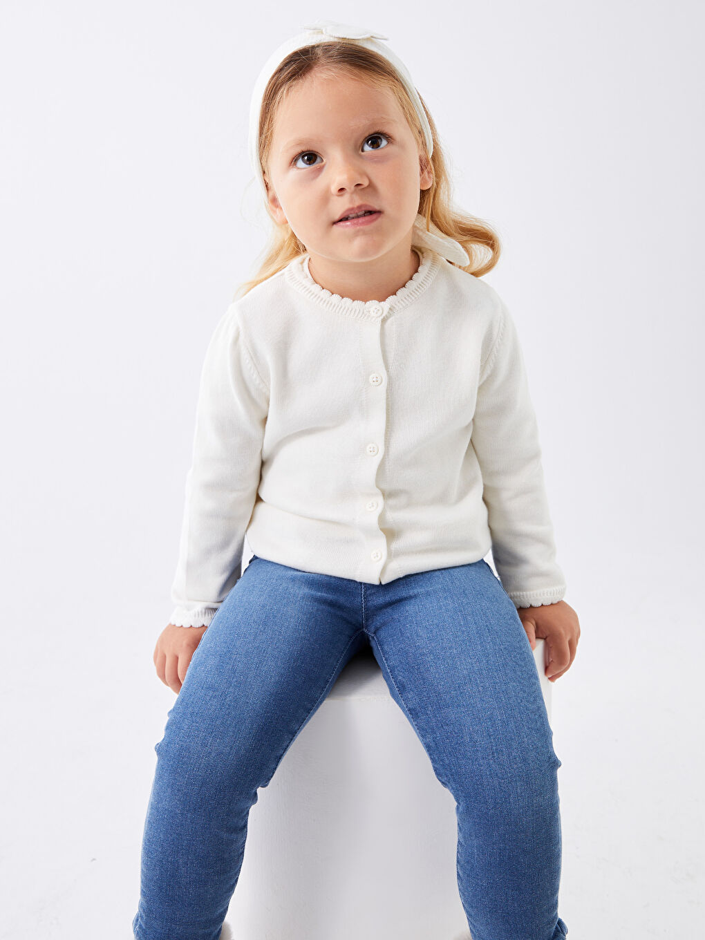LCW baby Crew Neck Girls Knitted Cardigan -W31109Z1-FDW
