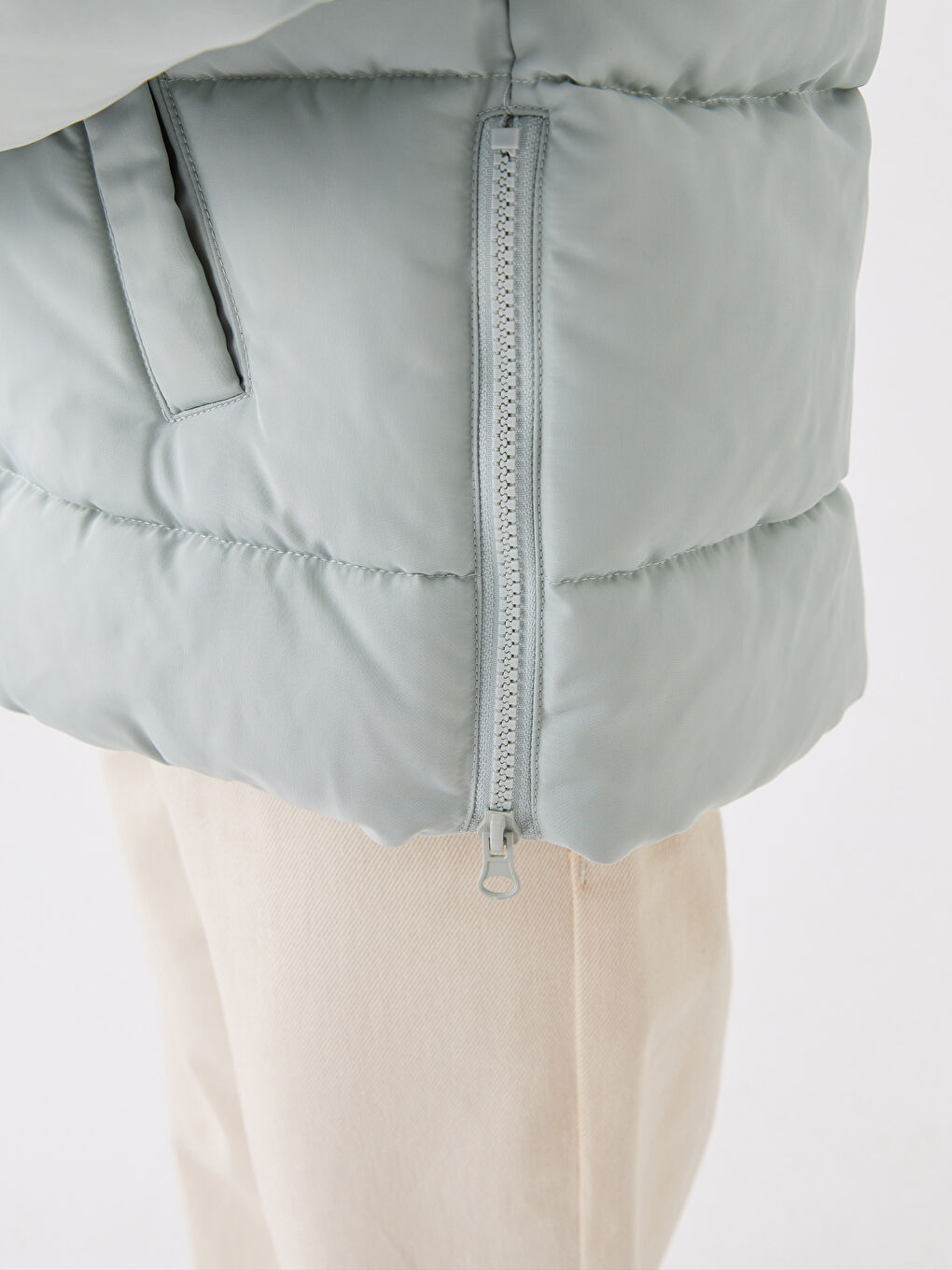 Women's Hooded Plain Puffer Coat-4