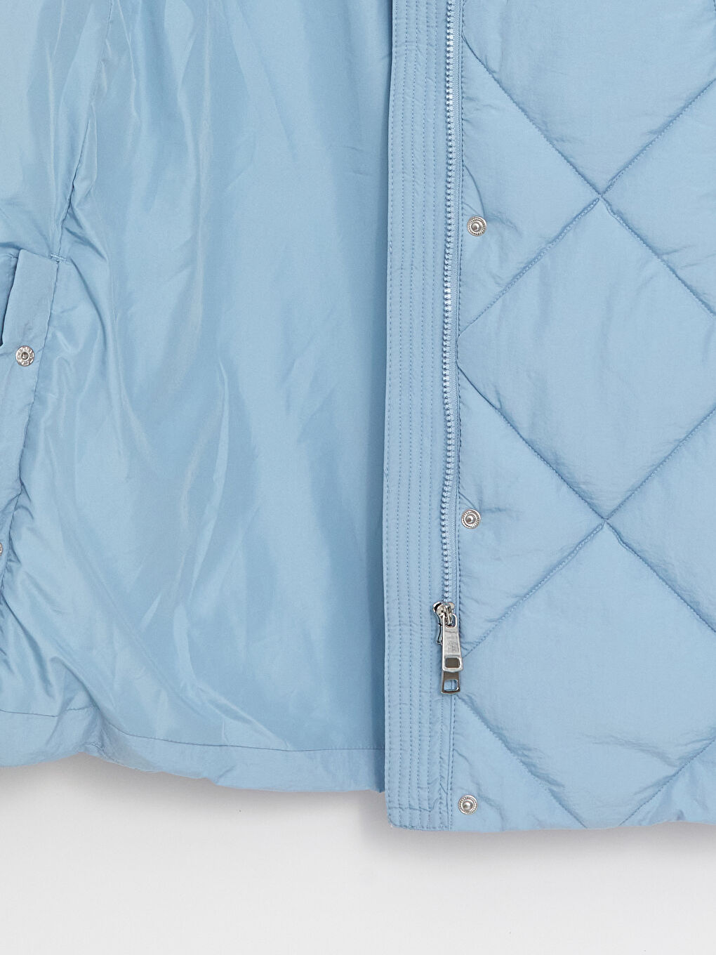 Mavi Kapüşonlu Kapitone Kadın Şişme Mont-7