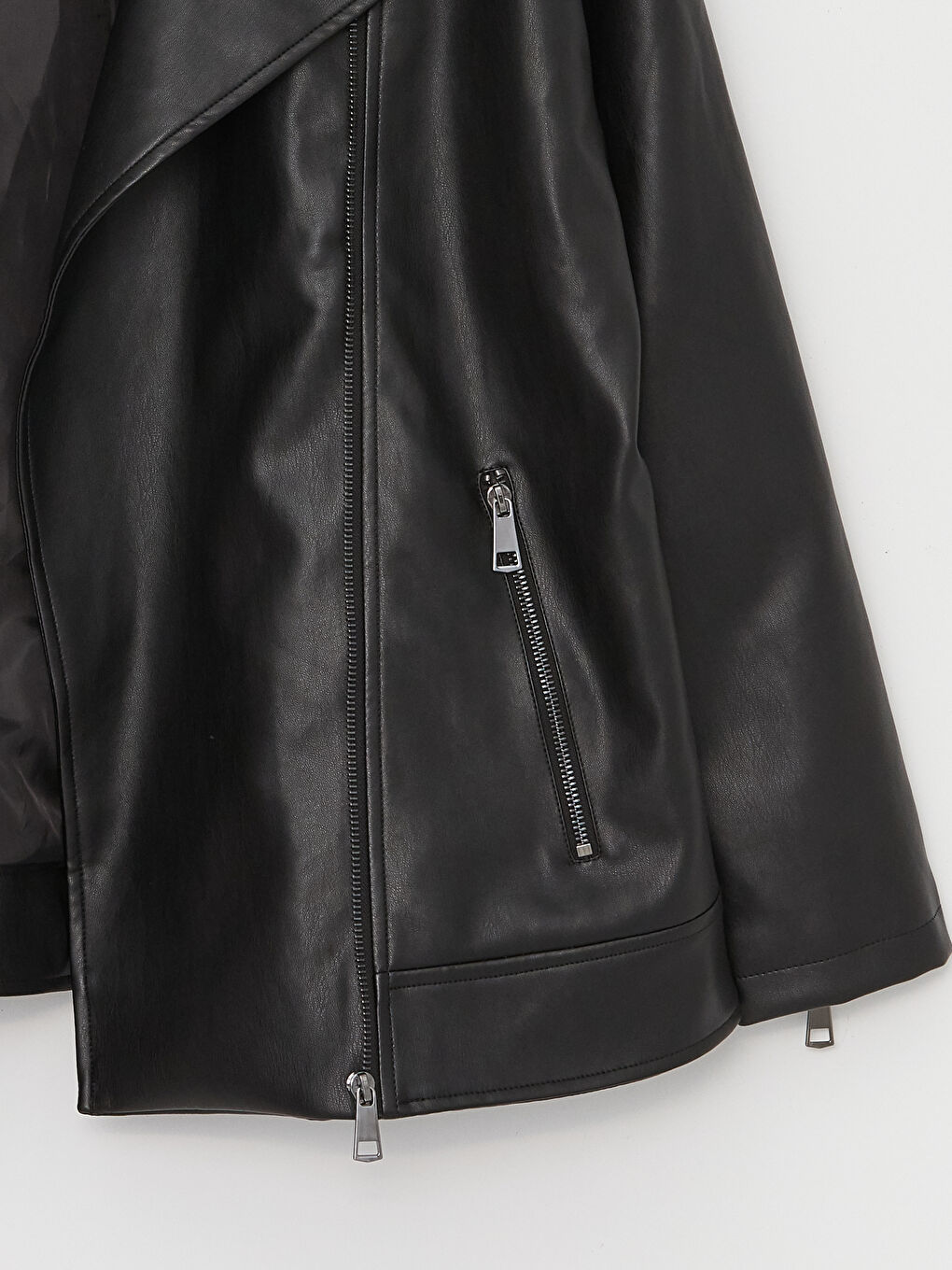 Siyah Kadın Biker Yaka Düz Deri Görünümlü Mont-8