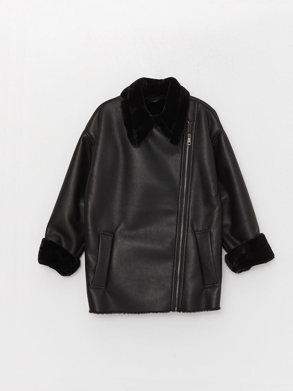 Siyah Ceket Yaka Kadın Deri Görünümlü Mont-8