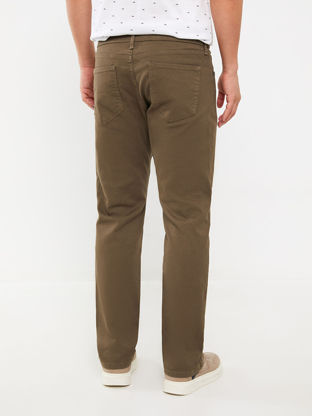 LCWAIKIKI Classic Kahverengi Standart Kalıp Chino Pantolon - 3