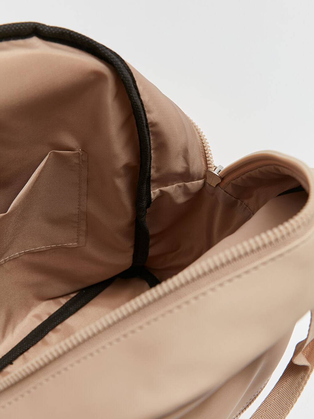 Bej Deri Görünümlü Kadın Sırt Çantası-5