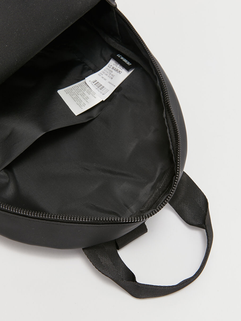 Siyah Deri Görünümlü Kadın Sırt Çantası-5