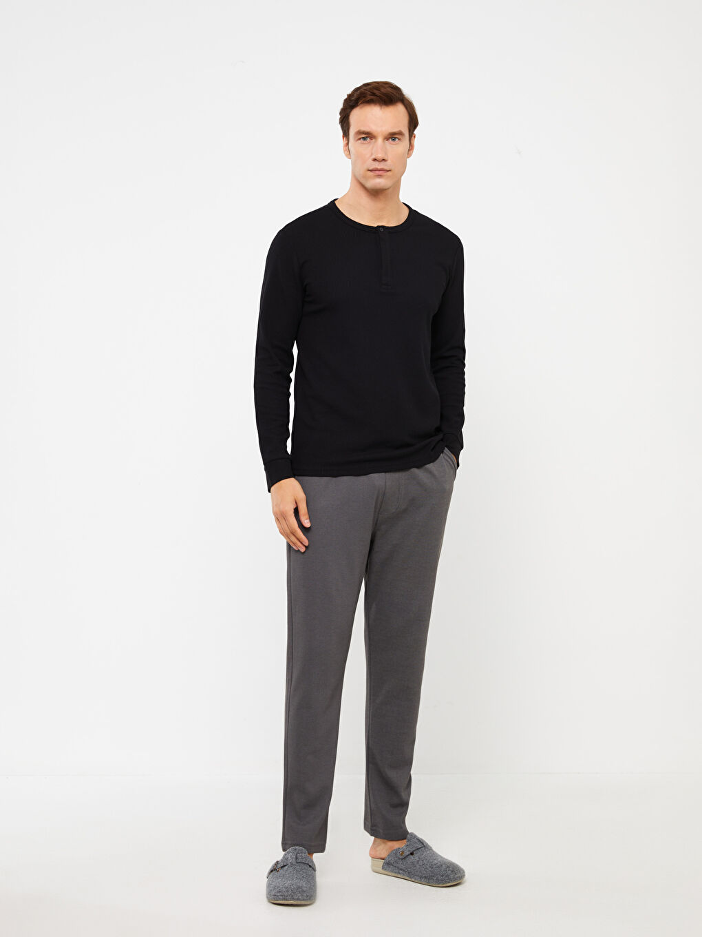 Siyah Bisiklet Yaka Uzun Kollu Erkek Sweatshirt-2