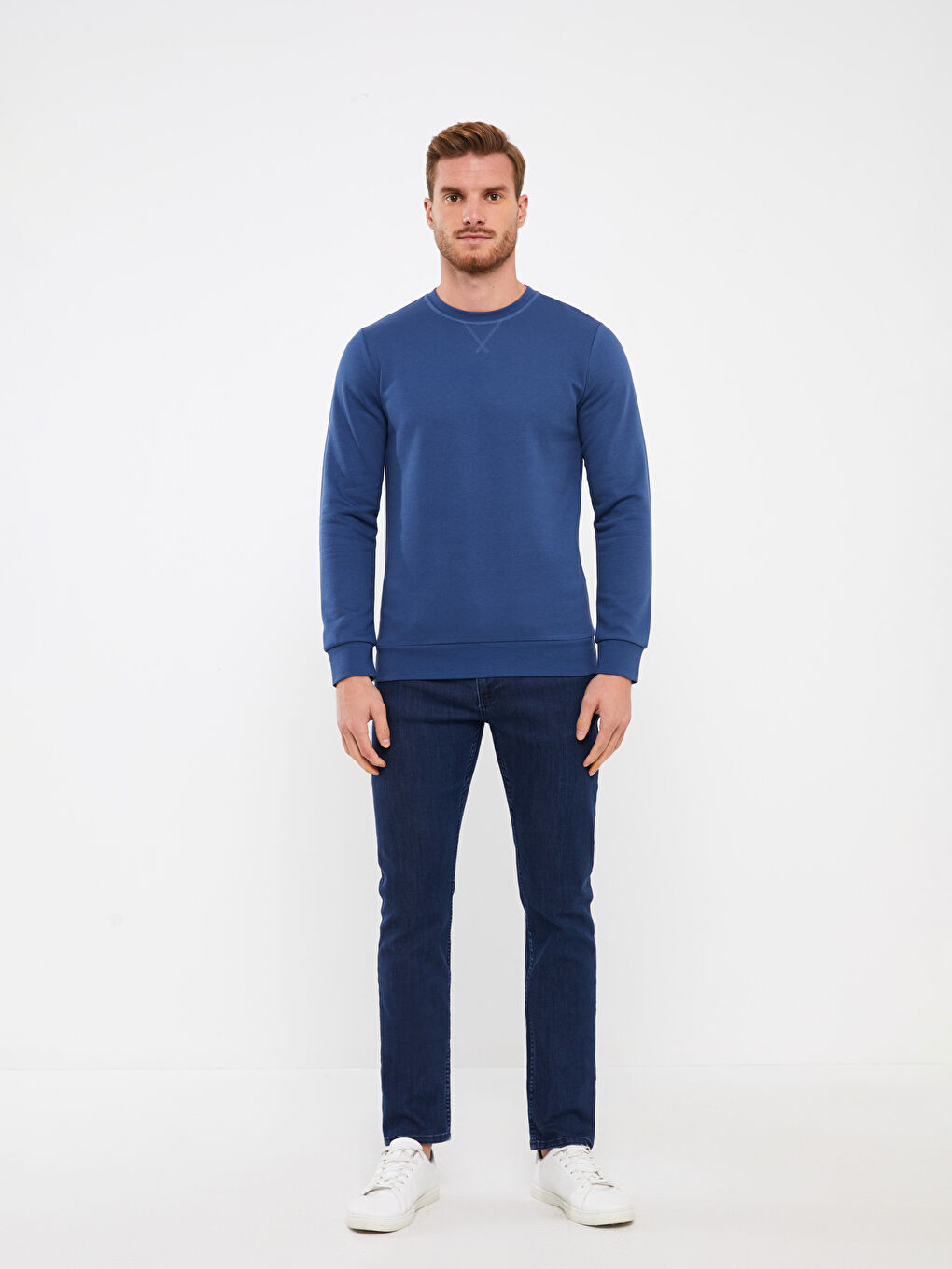 LCWAIKIKI Classic Crew Neck Long Sleeve Men's Thick Sweatshirt -W31642Z8-M4U