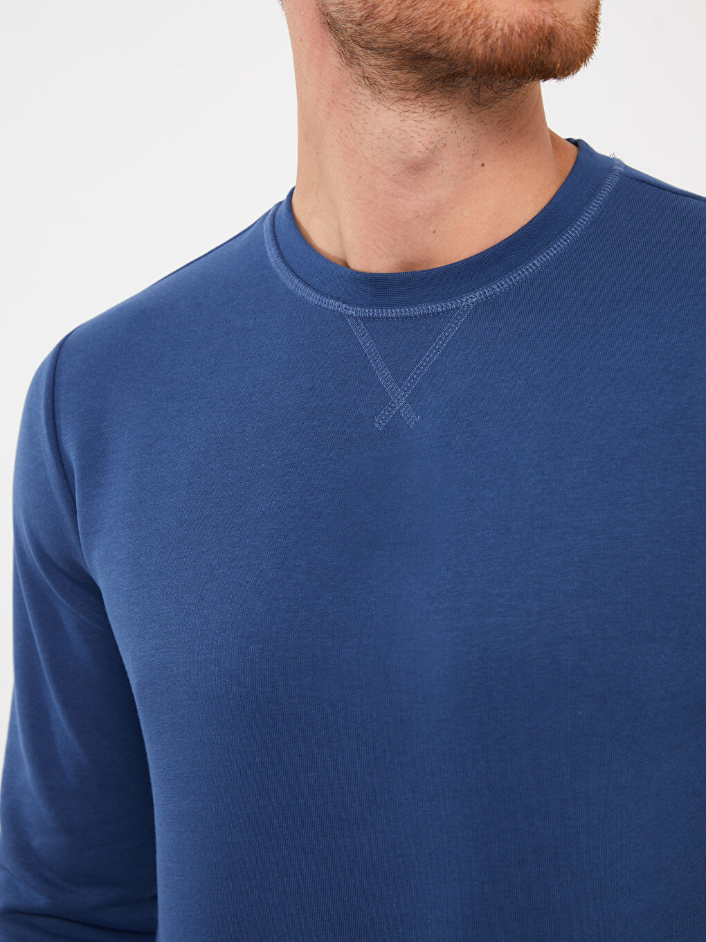 LCWAIKIKI Classic Crew Neck Long Sleeve Men's Thick Sweatshirt -W31642Z8-M4U