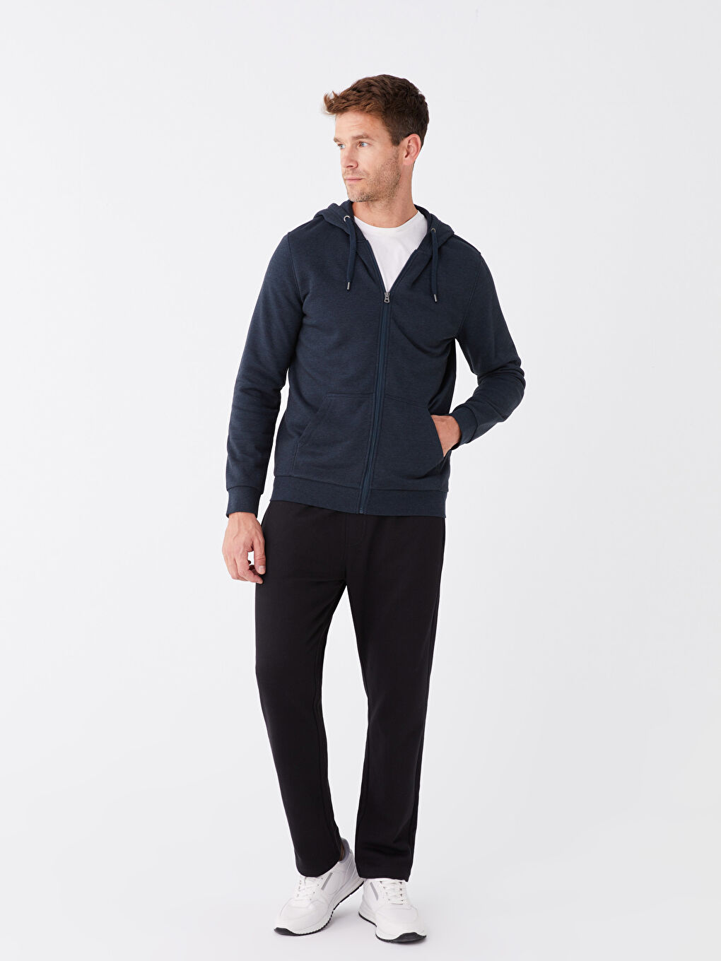 LCWAIKIKI Classic Kapuzensweatshirt mit Langarm für Herren, dick, mit Reißverschluss -W31657Z8-LAJ