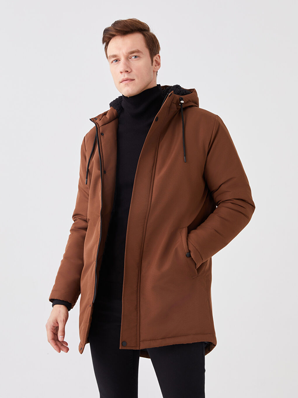 Kahverengi Standart Kalıp Kapüşonlu Erkek Mont