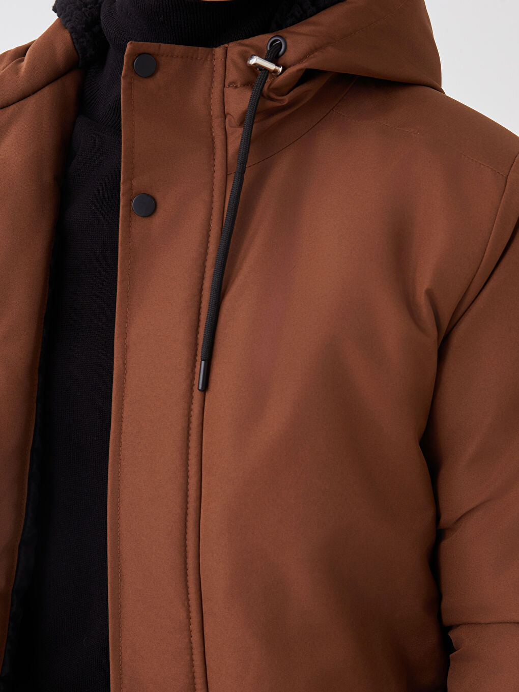 Kahverengi Standart Kalıp Kapüşonlu Erkek Mont-4