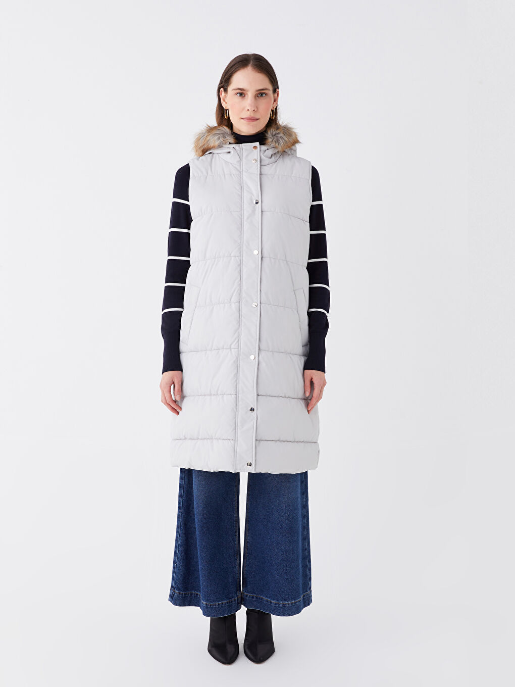 Women's Hooded Plain Puffer Gilet-2