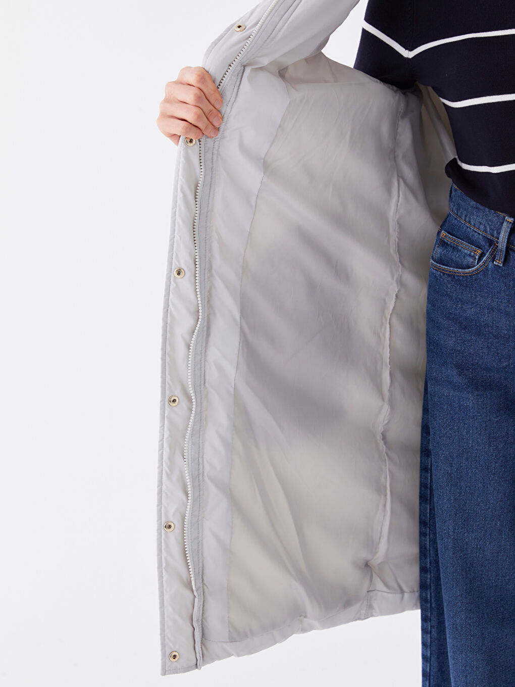 Women's Hooded Plain Puffer Gilet-4