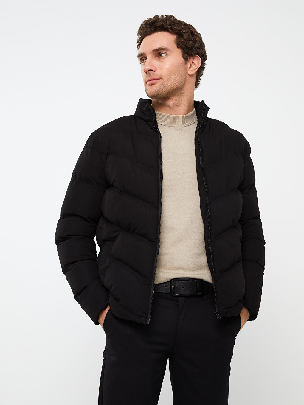 Siyah Slim Fit Dik Yaka Erkek Şişme Mont