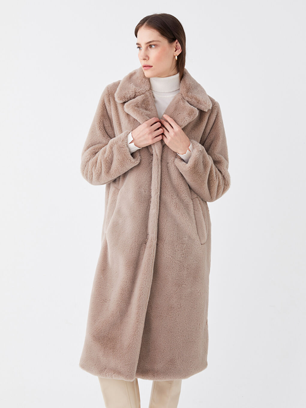 Әйелдерге арналған мойын өрнексіз үлпілдек пальто-1