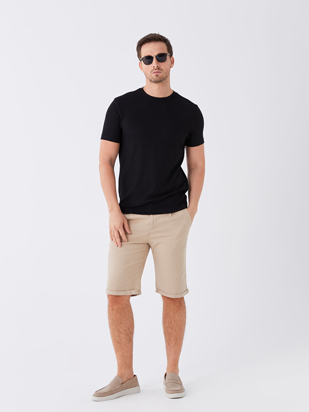 Siyah Bisiklet Yaka Kısa Kollu Erkek Tişört-2