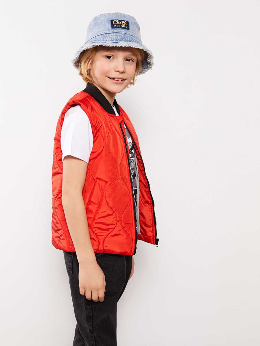 Kırmızı Kolej Yaka Kendinden Desenli Erkek Çocuk Yelek-1