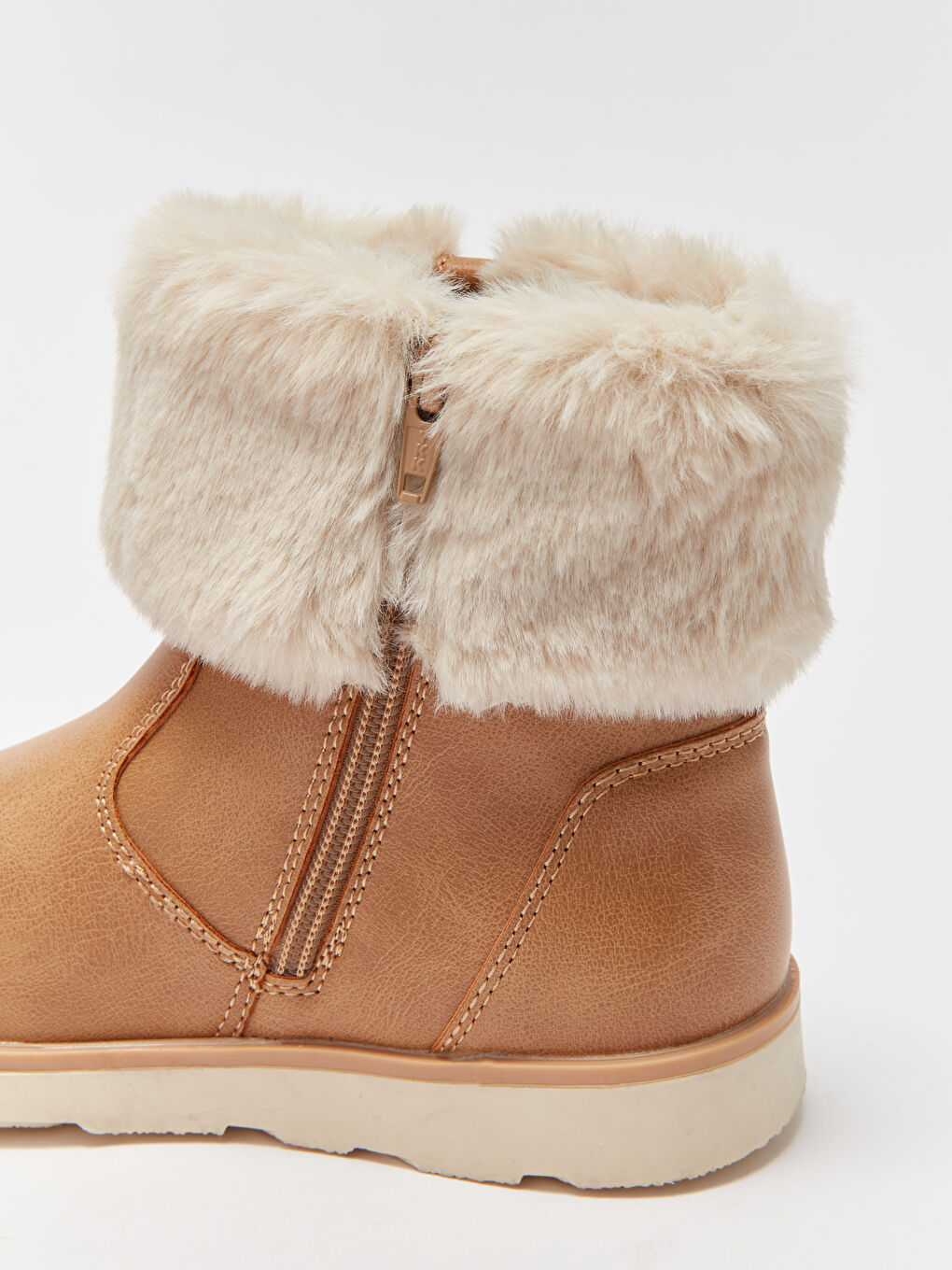 Pelzgefütterter Mädchenstiefel-5