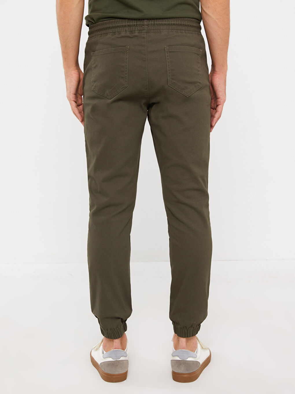 Muške džoger pantalone od gabardena slim fit -W32536Z8-SEM