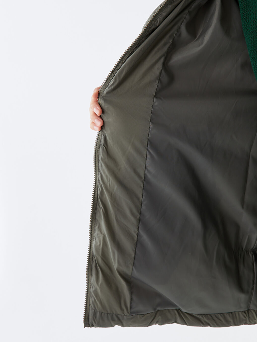 LCW Modest Gri Kapüşonlu Düz Uzun Kollu Oversize Kadın Şişme Mont - 5