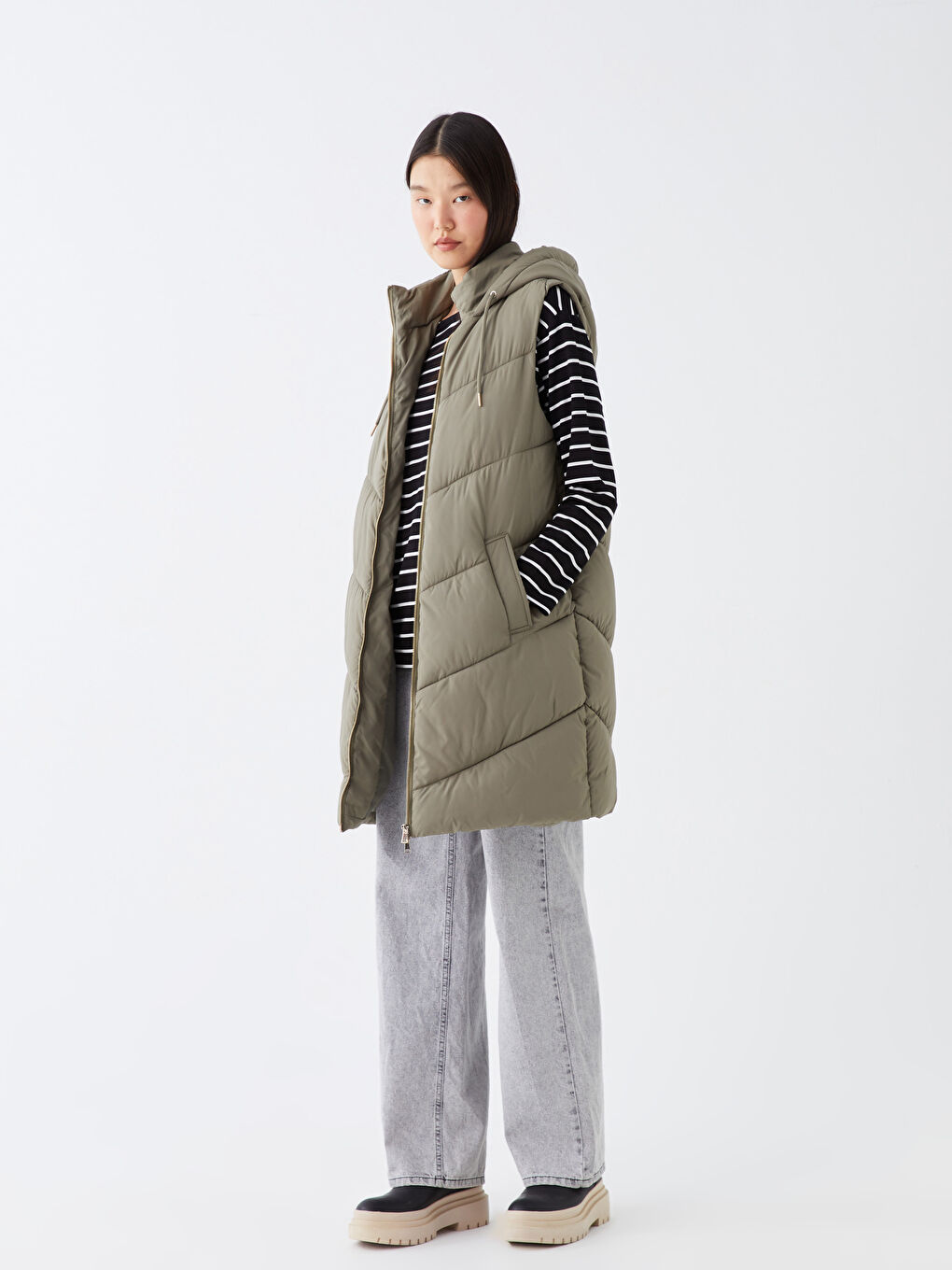 Women's Hooded Plain Puffer Gilet-2