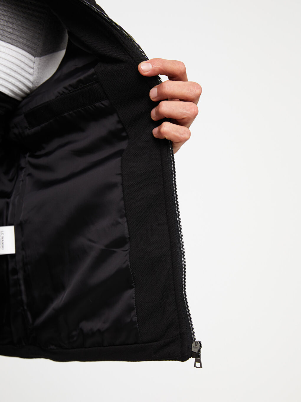 Жилет стандартного кроя с воротником-трубой для мужчин-4