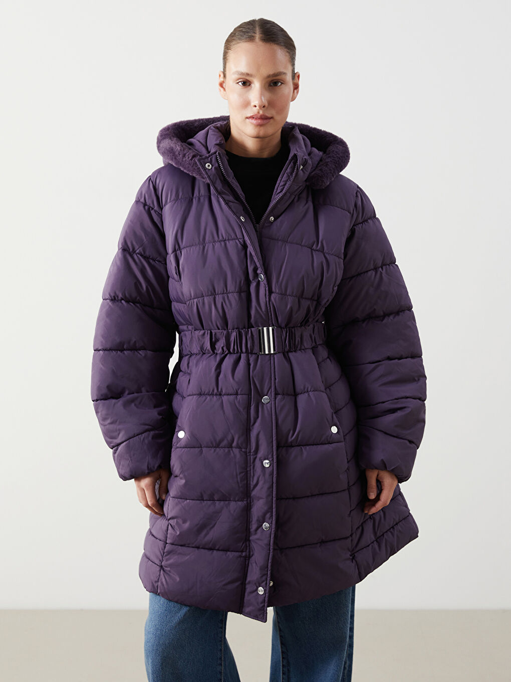 Mor Kapüşonlu Kadın Şişme Mont