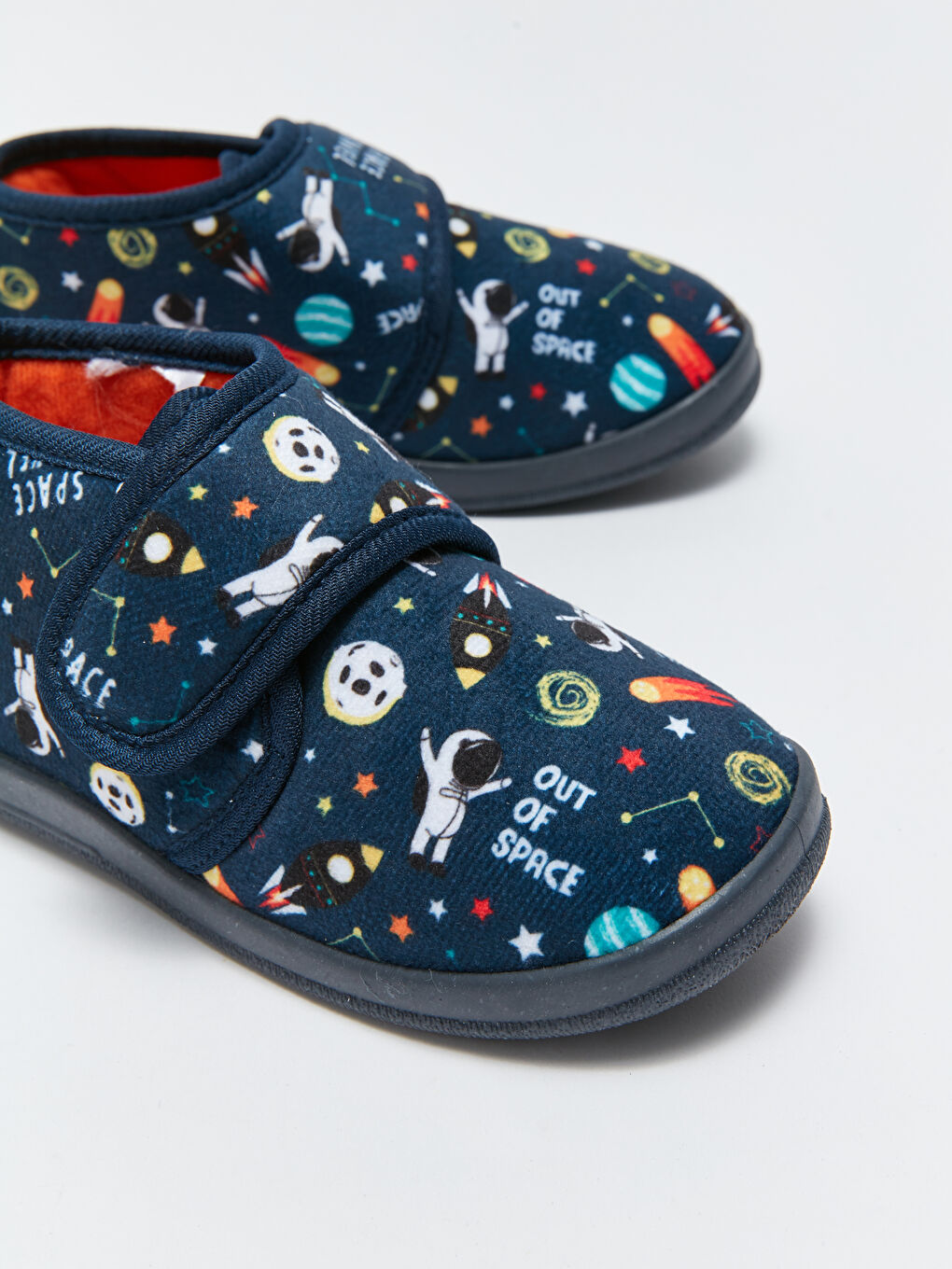 Домашние сапожки-тапочки с принтом и застежкой-липучкой для мальчиков-2