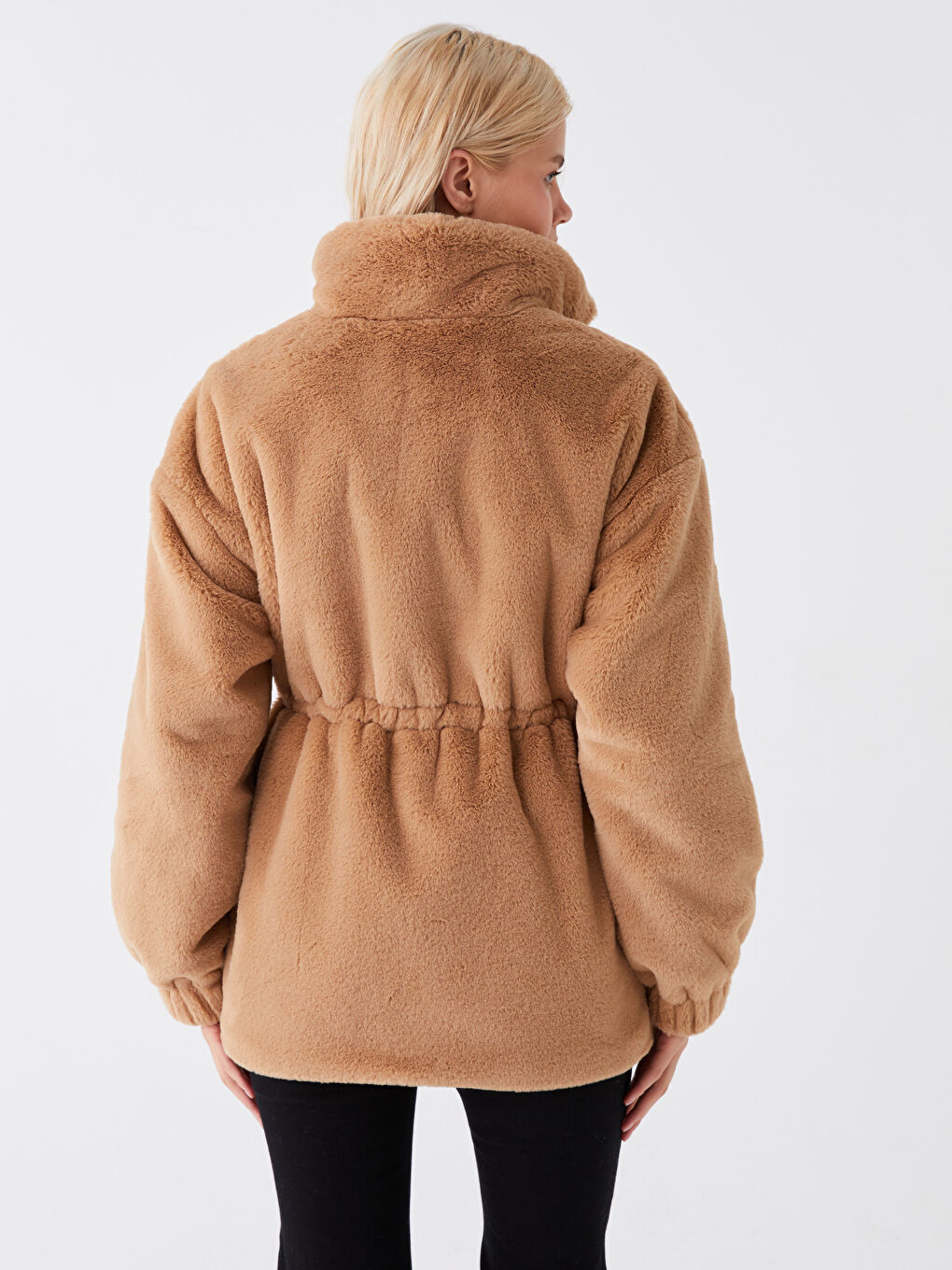 Bej Dik Yaka Kadın Kürk Kaban-5