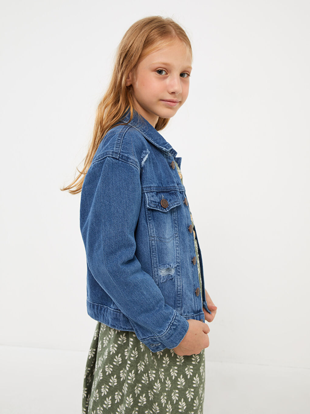 LCW Kids İndigo Yırtık Detaylı Kız Çocuk Jean Ceket - 1