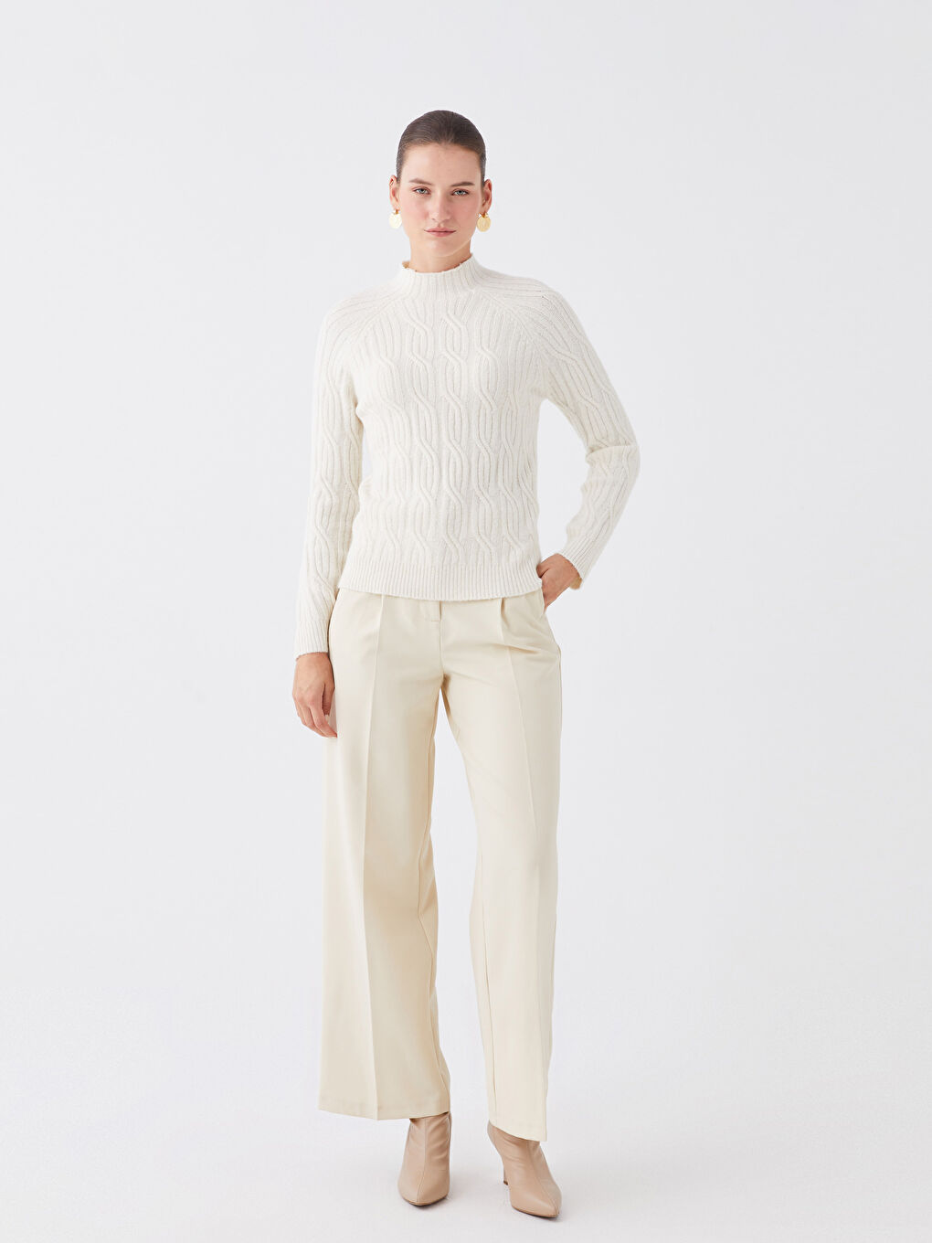 LCWAIKIKI Basic Half Turtleneck Self Patterned Long Sleeve Women's Tricot Sweater -W32820Z8-R9J